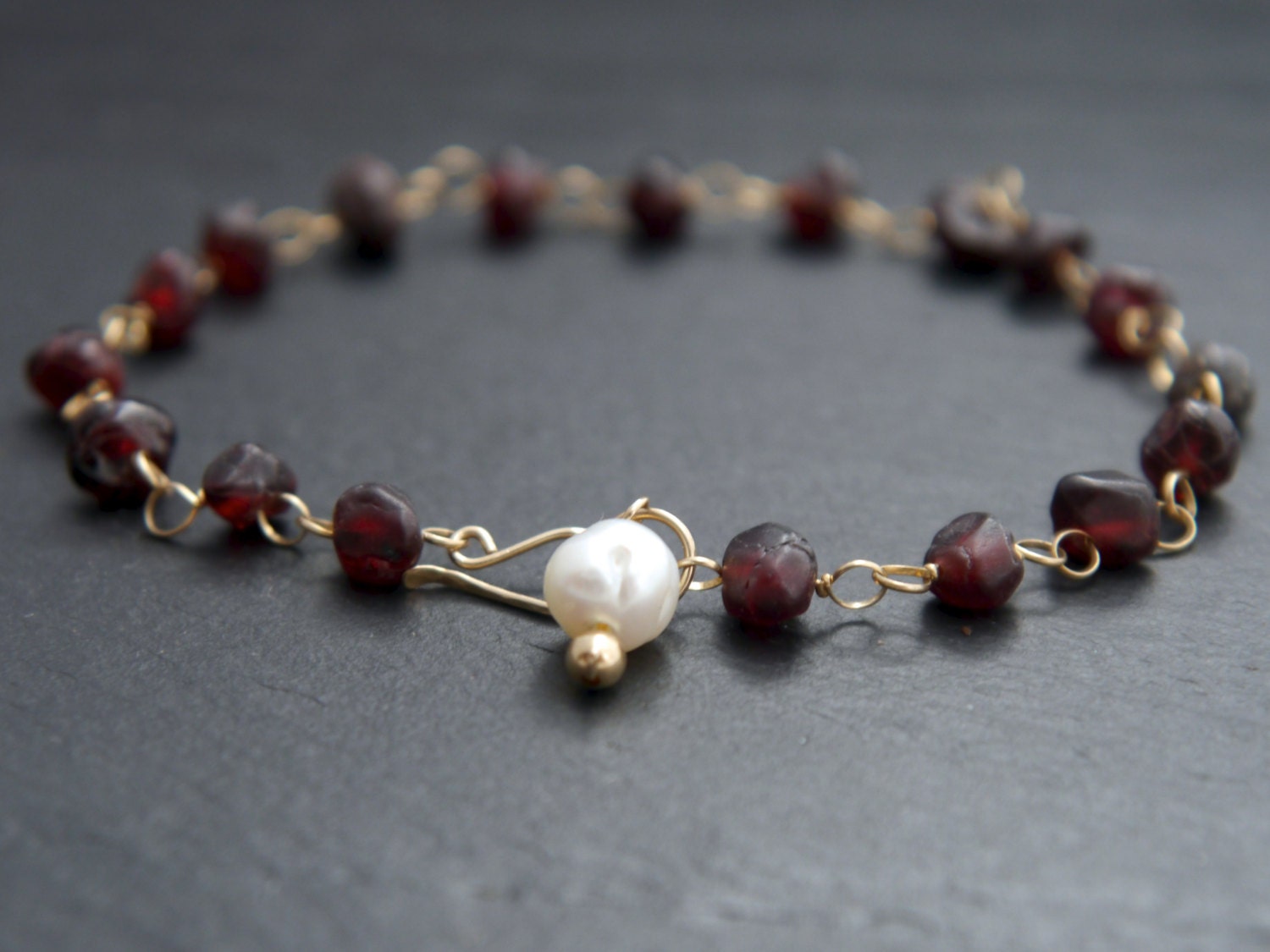 Garnet Freshwater Pearl Gemstone Bracelet – 14K Gold Filled Chain (January Birthstone)