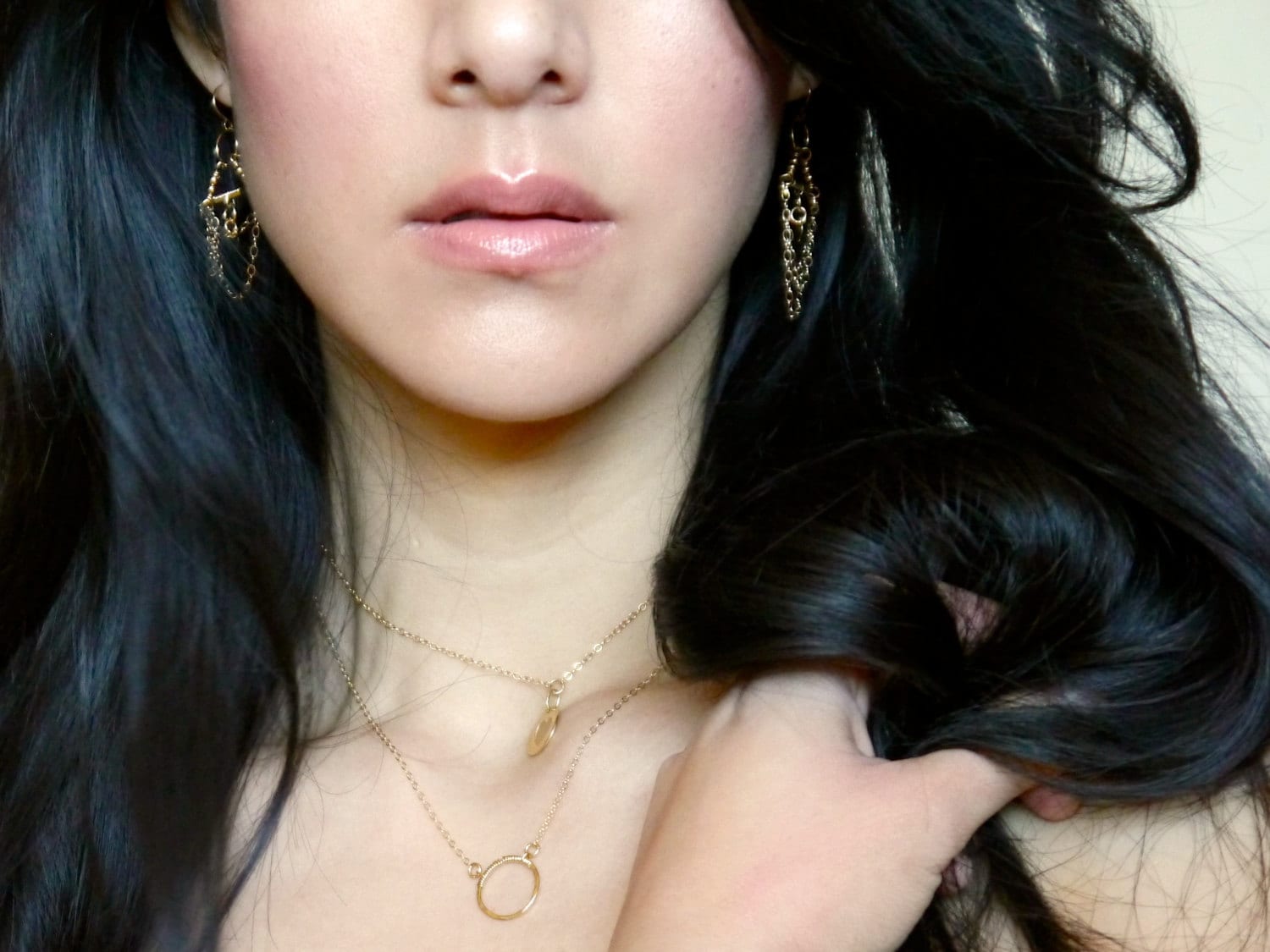 Hammered Circle Pendant Necklace, 14K Gold Filled, Minimalist Style