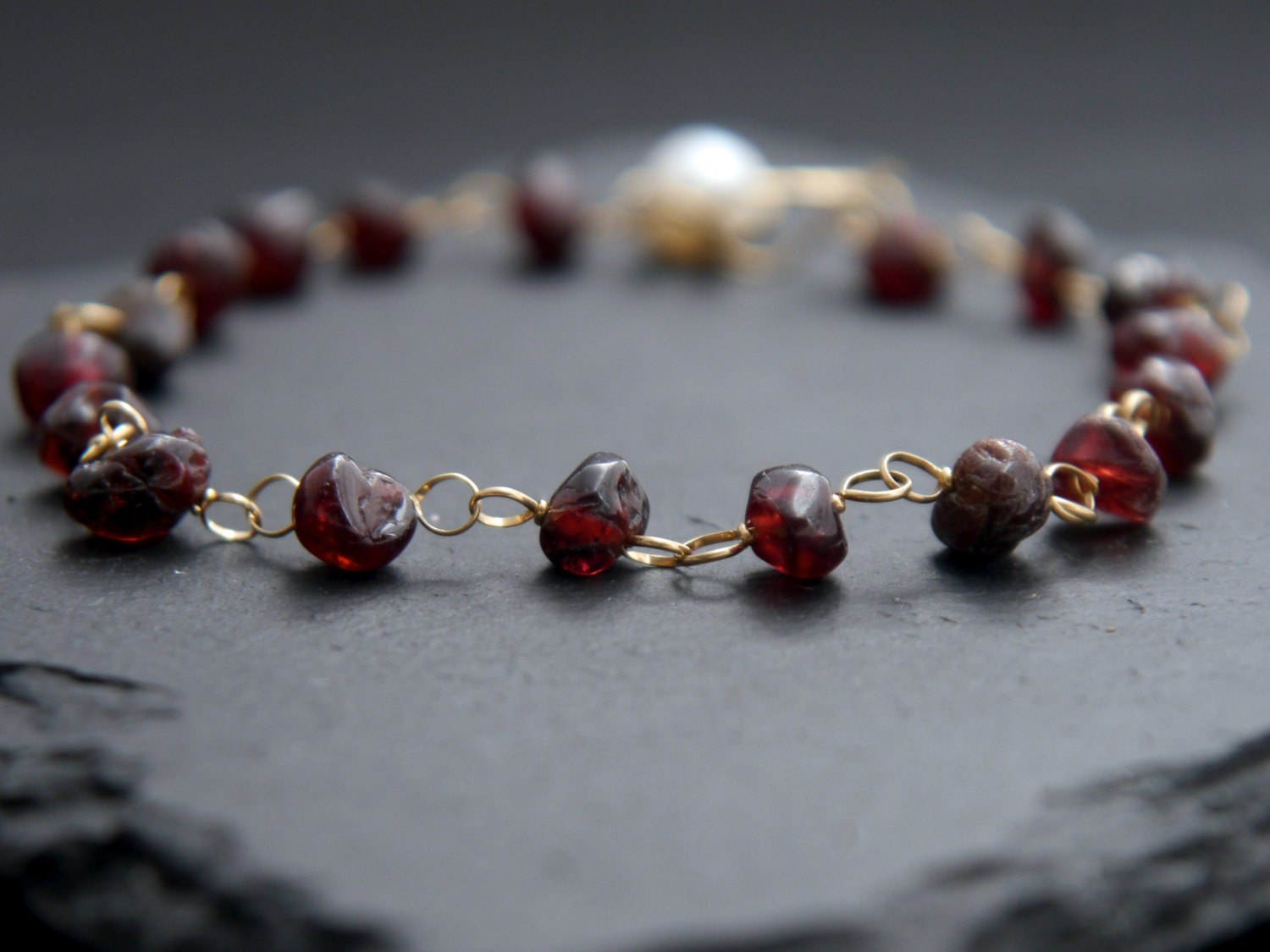 Garnet Freshwater Pearl Gemstone Bracelet – 14K Gold Filled Chain (January Birthstone)